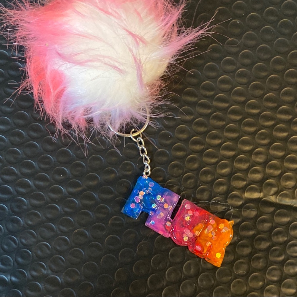 P.L.U.R keychain - Picture 3 of 3